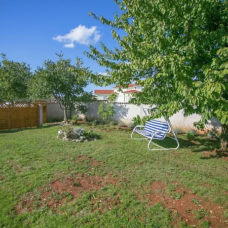 Villa Luxurious In Kastelir-labinci With Swimming Pool