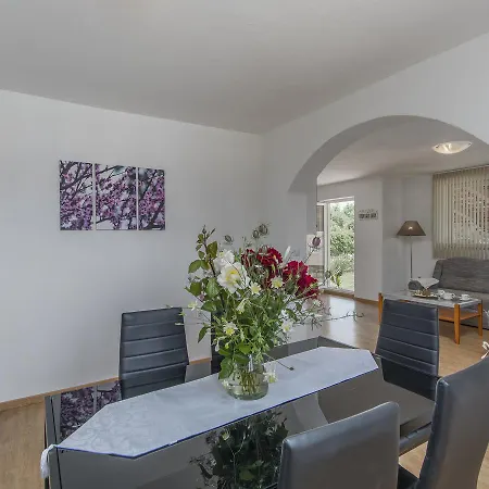 Villa Luxurious In Kastelir-labinci With Swimming Pool